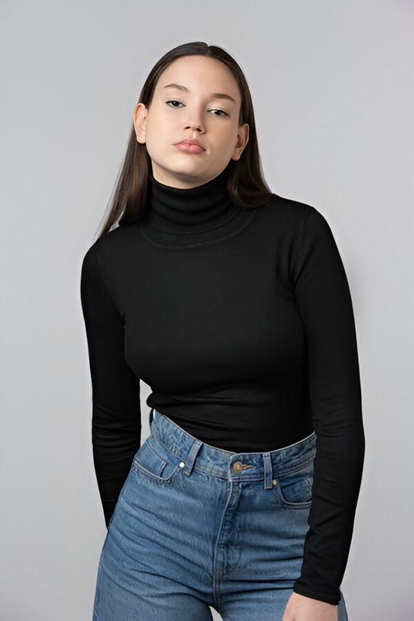 Classic Women's Turtleneck - Image 3